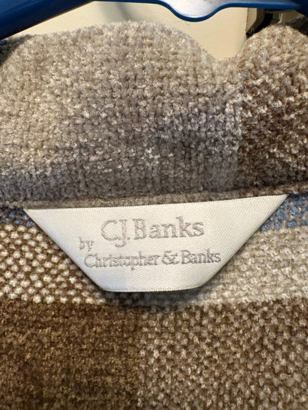 CJ Banks Vest Size XL - Picture 2 of 3